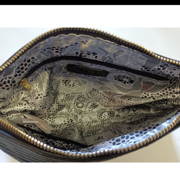 IMOSHION Black Chevron Vegan Gold Crossbody Handbag - Picture 4 of 8